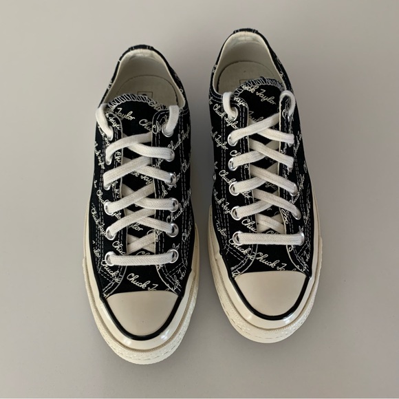 Converse Women’s Size 6.5 Chuck Taylor 70 OX Scripted Signature Print - Picture 2 of 8